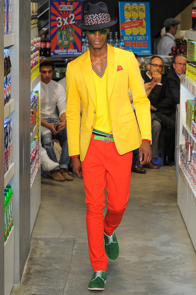 Moschino 13�������b����DƬ