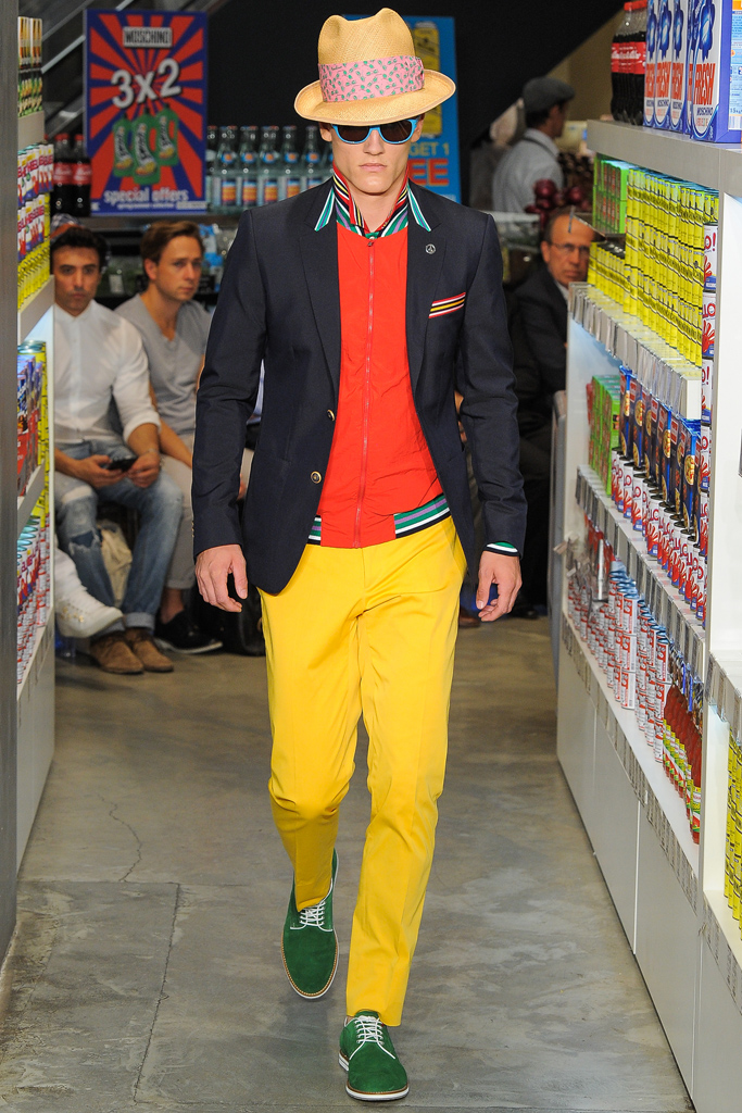 Moschino 13�������b����DƬ