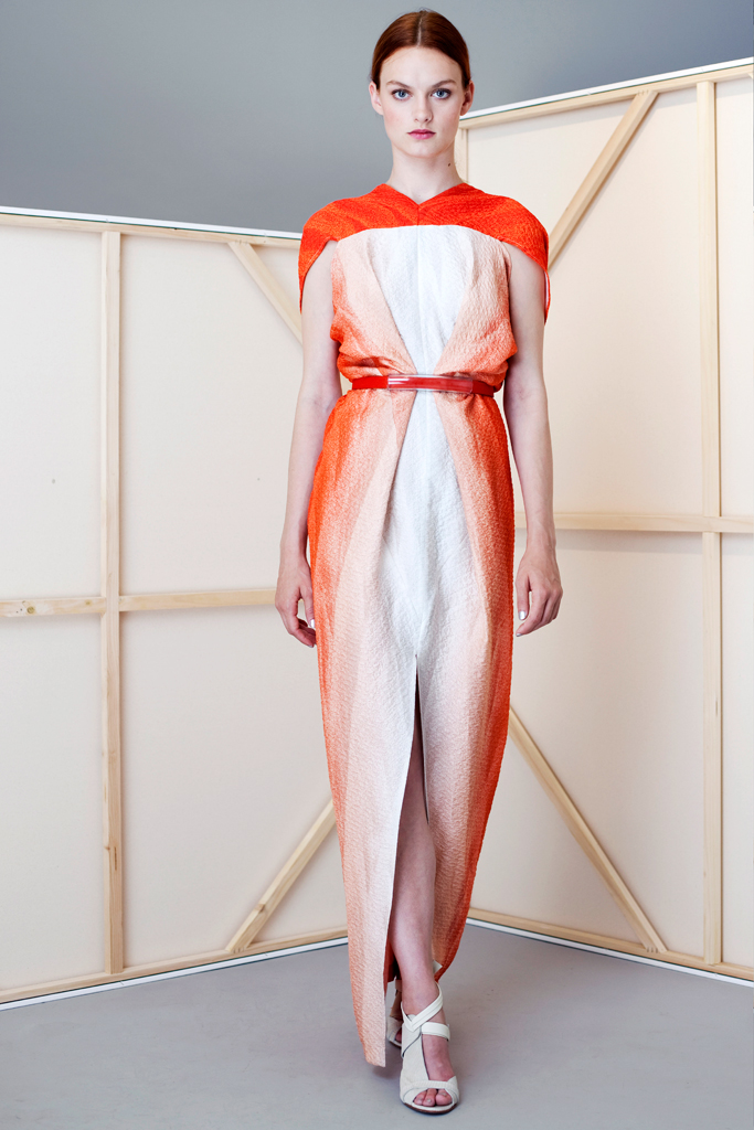 Zero + Maria Cornejo 13紺DƬ