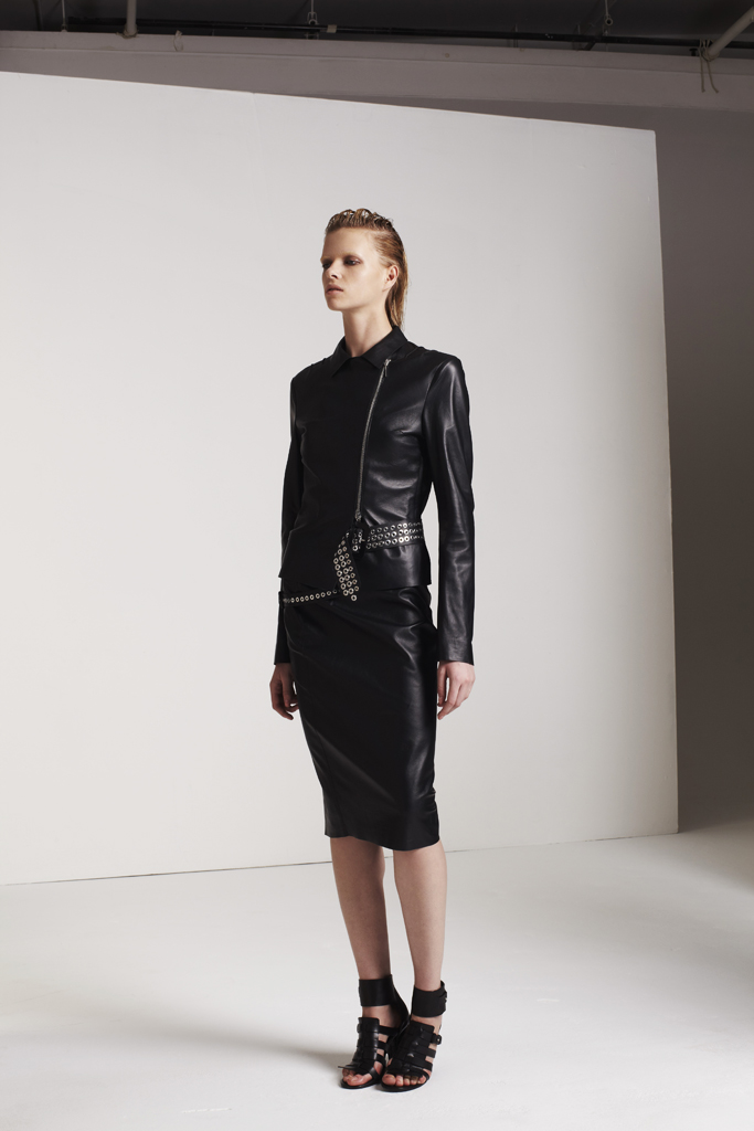 Costume National 13紺DƬ