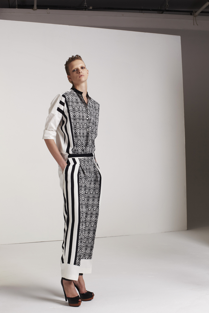 Costume National 13紺DƬ