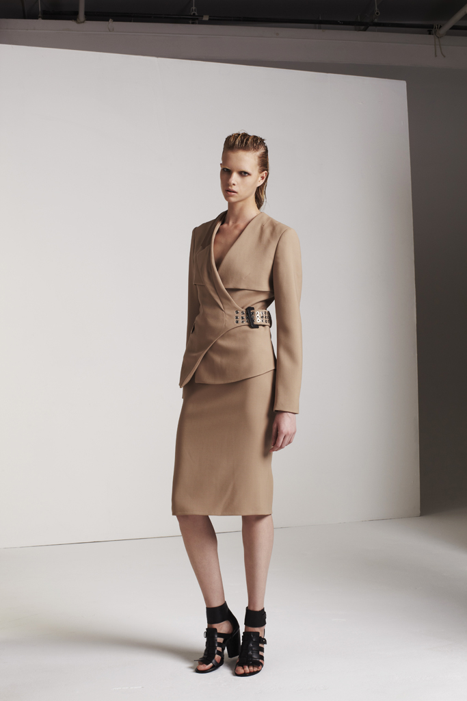 Costume National 13紺DƬ