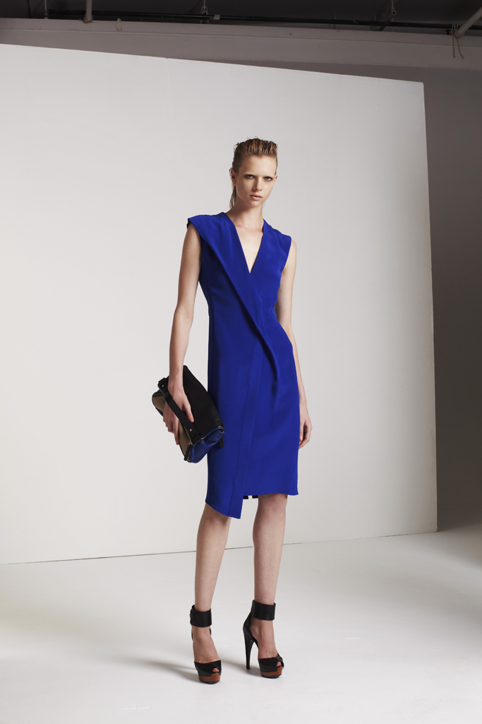 Costume National 13紺DƬ