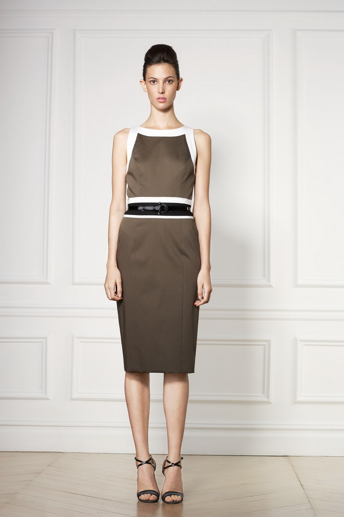 Carolina Herrera 13紺DƬ