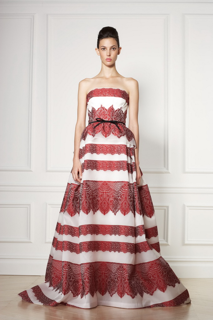 Carolina Herrera 13紺DƬ