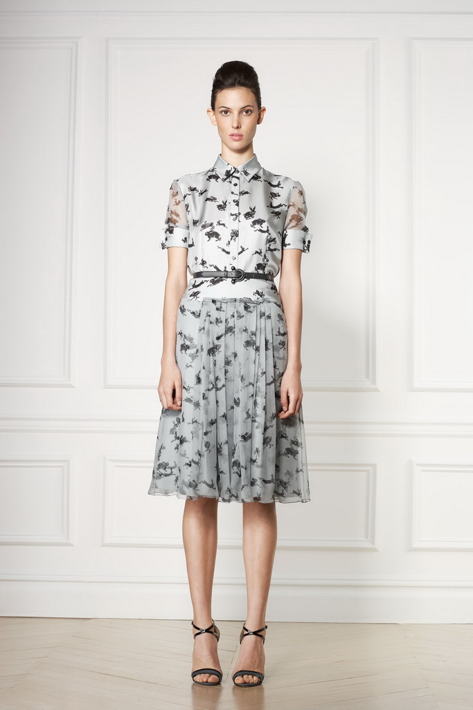 Carolina Herrera 13紺DƬ