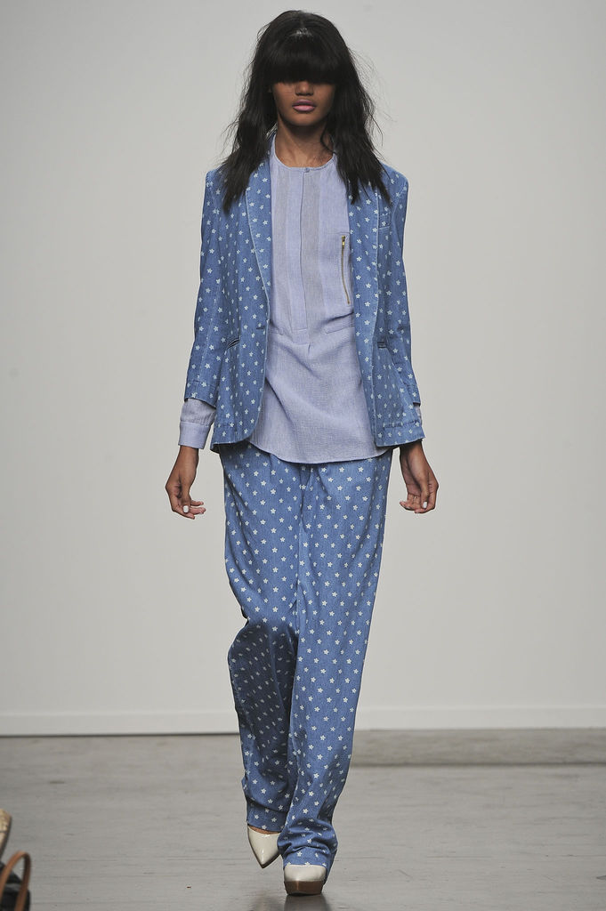 Karen Walker 2013DƬ