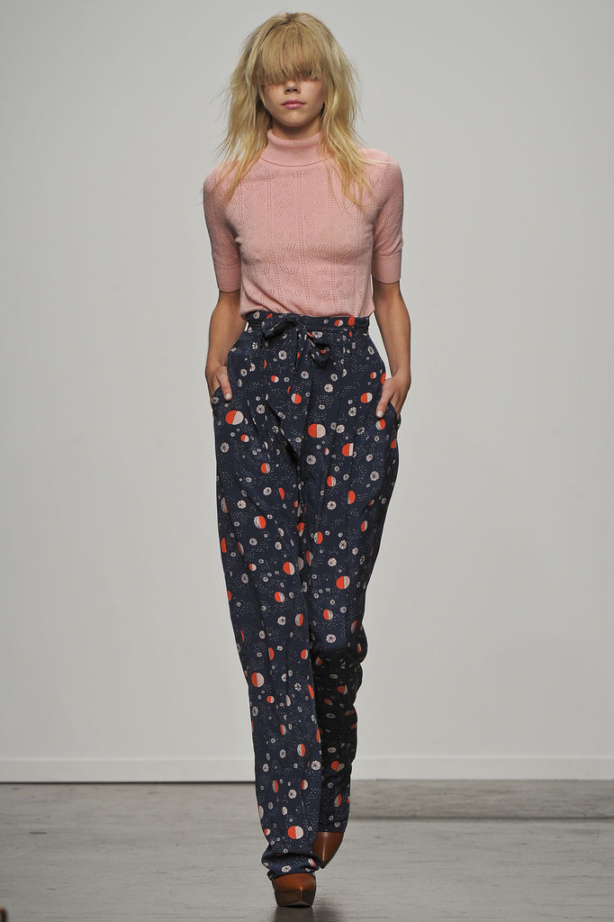 Karen Walker 2013DƬ