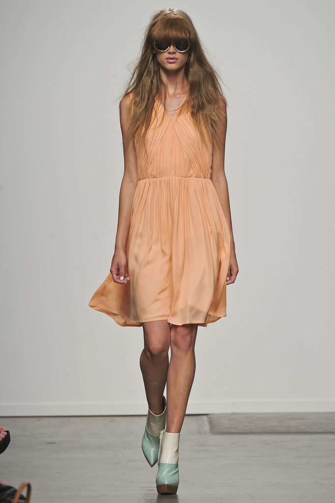 Karen Walker 2013DƬ