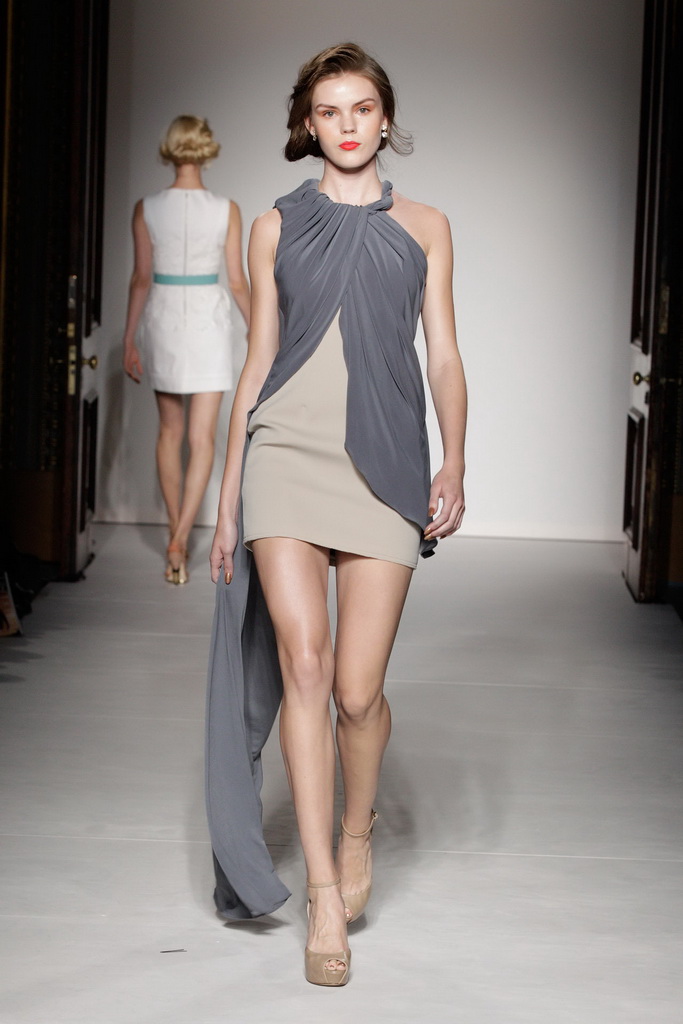 Ashley Isham 2013DƬ