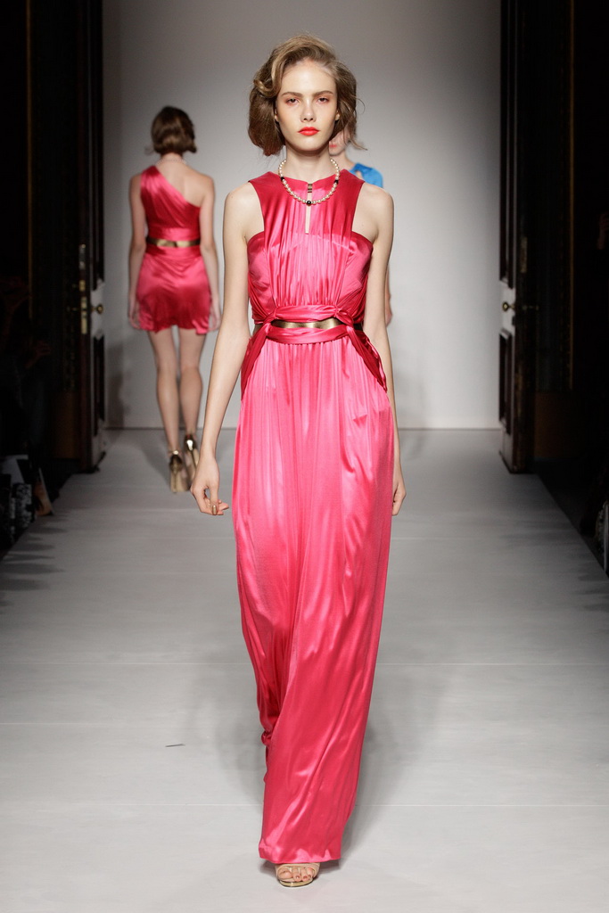 Ashley Isham 2013DƬ