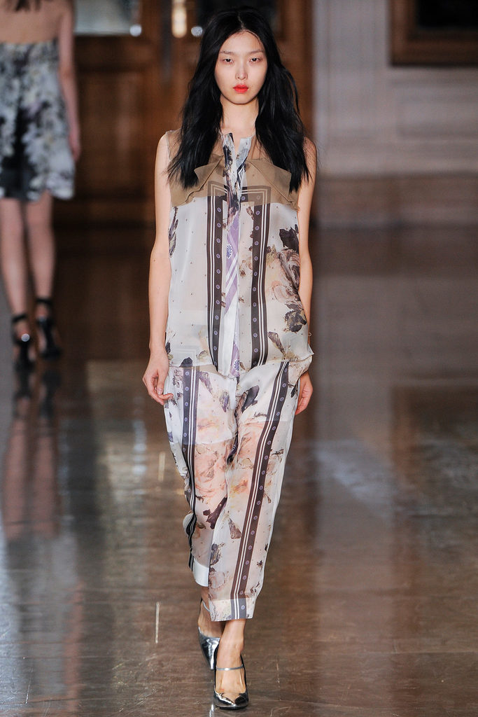 Sharon Wauchob 2013DƬ