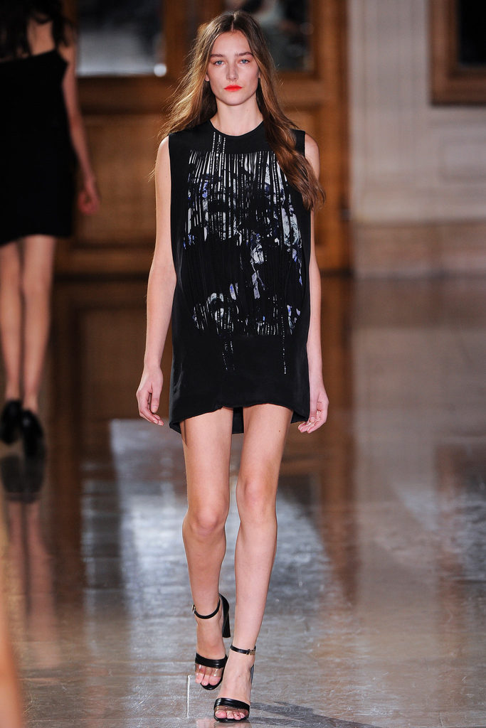 Sharon Wauchob 2013DƬ