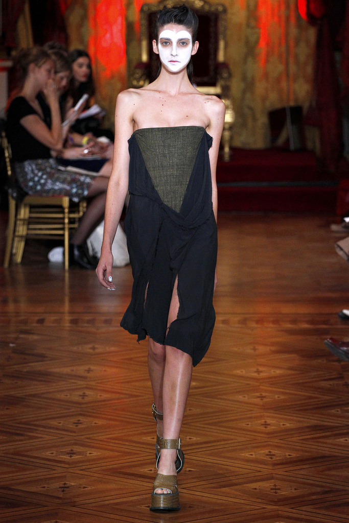 Vivienne Westwood 2013(chng)DƬ