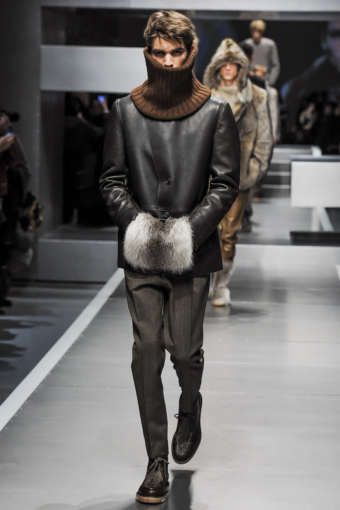 Fendi 2013ﶬbDDƬ