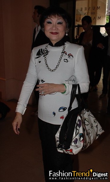 09���İ������b��������