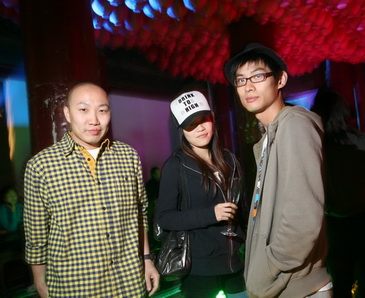 LACOSTE 75�����Ɍ�