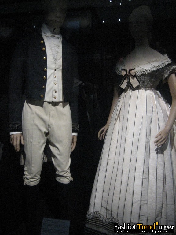 男裝為素、實用的英國式黑色套裝 