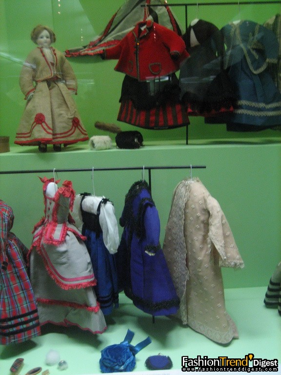 新洛可可時期的童裝樣式 