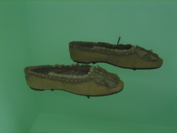 ��������r(sh��)��Ů�b�����^չ�[