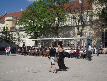 SҲ{ߌModepalastչʾ