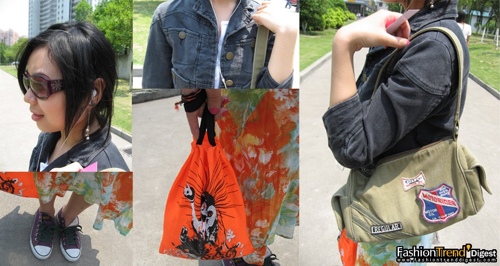 短款的水洗牛仔外套延續了這幾季"短"的精髓。有著浪漫印花的長長的橘紅色調的斜裁拼接魚尾長裙抒發一點女人味。亮橘紅色的印花布袋、軍綠帆布徽章小挎包、以及紫色帆布板鞋增添幾分街頭感。 