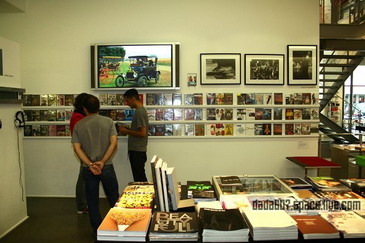 Shopping in Paris��COLETTE