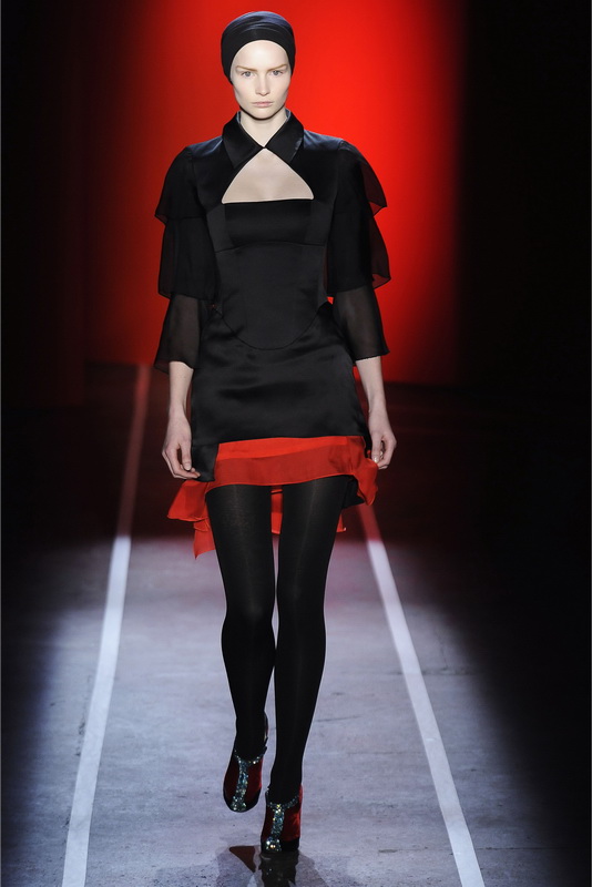 Jonathan Saunders 09ﶬDƬ