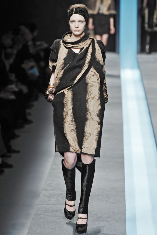 Fendi 09ﶬDƬ