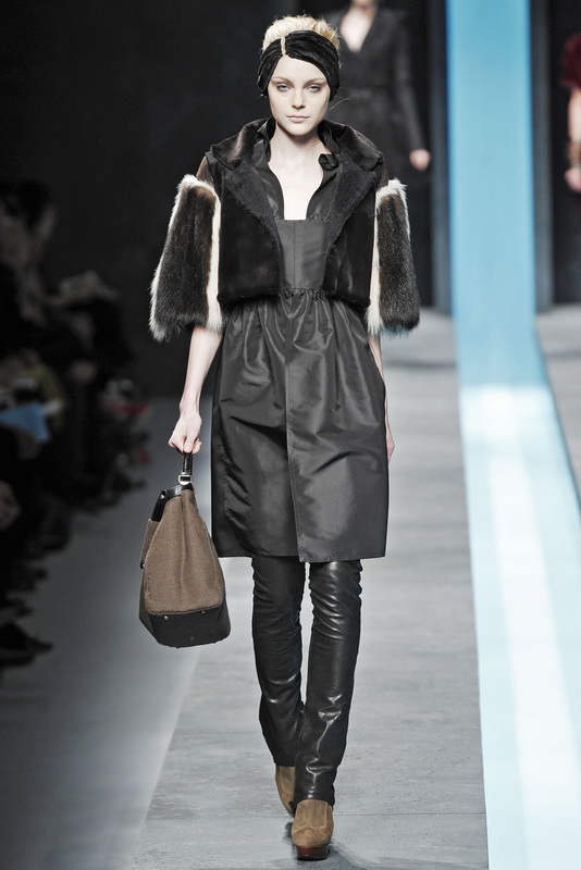 Fendi 09ﶬDƬ