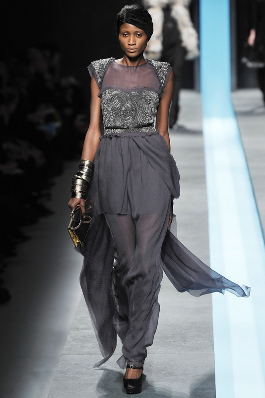 Fendi 09ﶬDƬ
