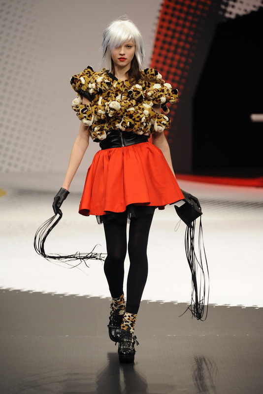 Jean Charles de Castelbajac 09ﶬDƬ