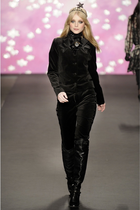 Anna Sui 09ﶬDƬ