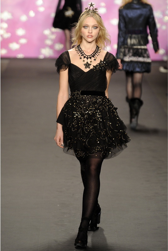 Anna Sui 09ﶬDƬ