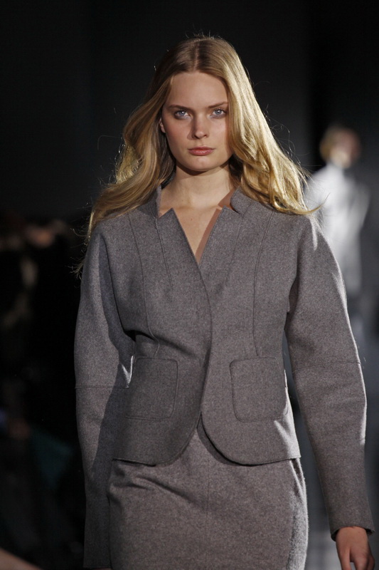  BOSS BLACK 09ﶬDƬ