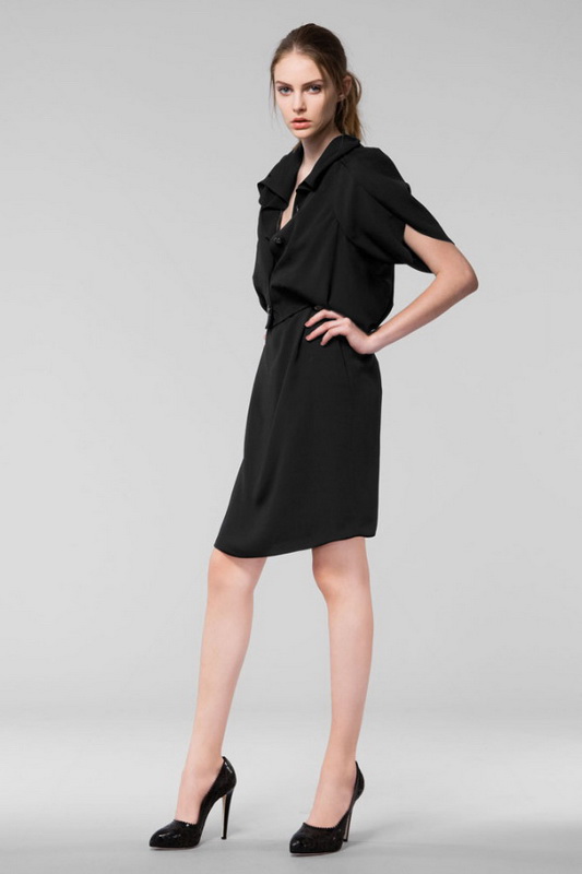 Moschino 10���ĸ���DƬ