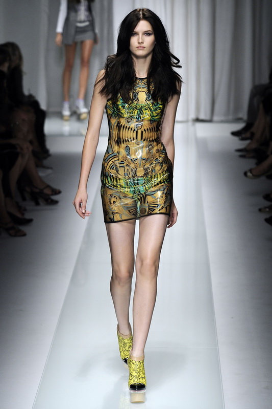 Versace 10ĸDƬ