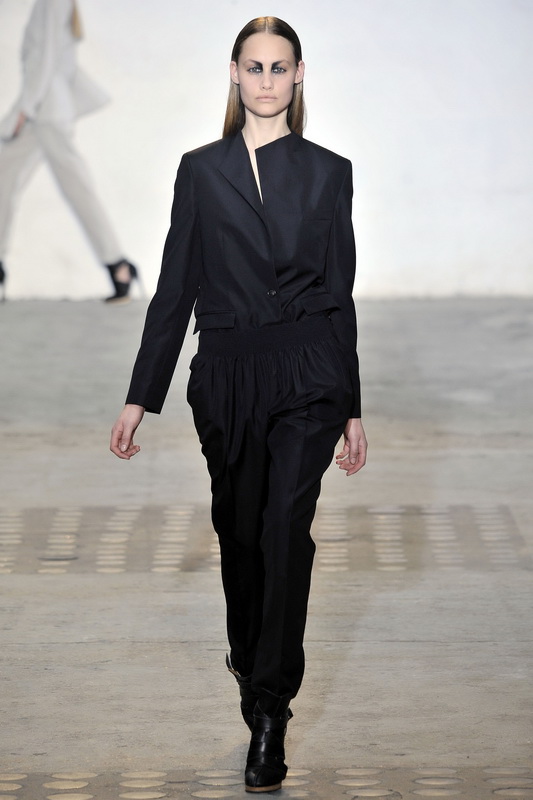 Kris Van Assche 10ĸDƬ