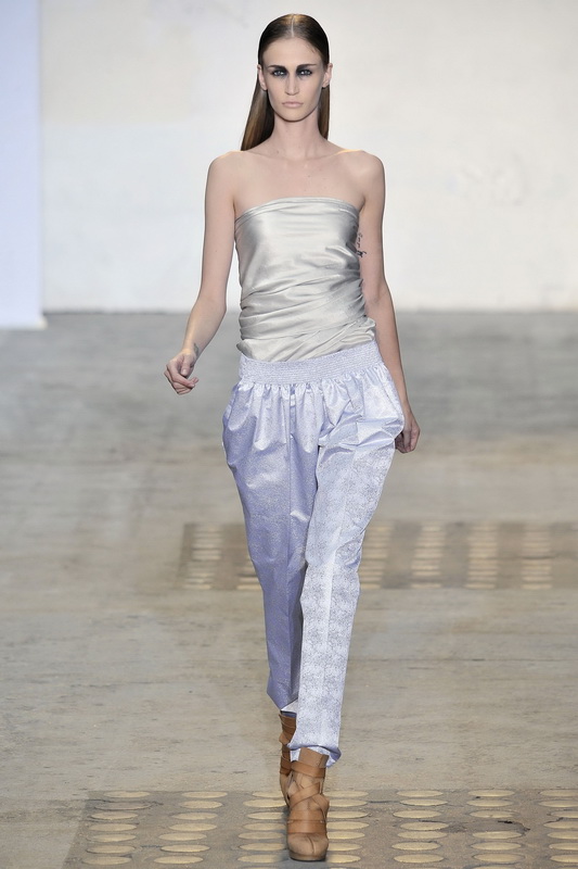 Kris Van Assche 10���ĸ���DƬ