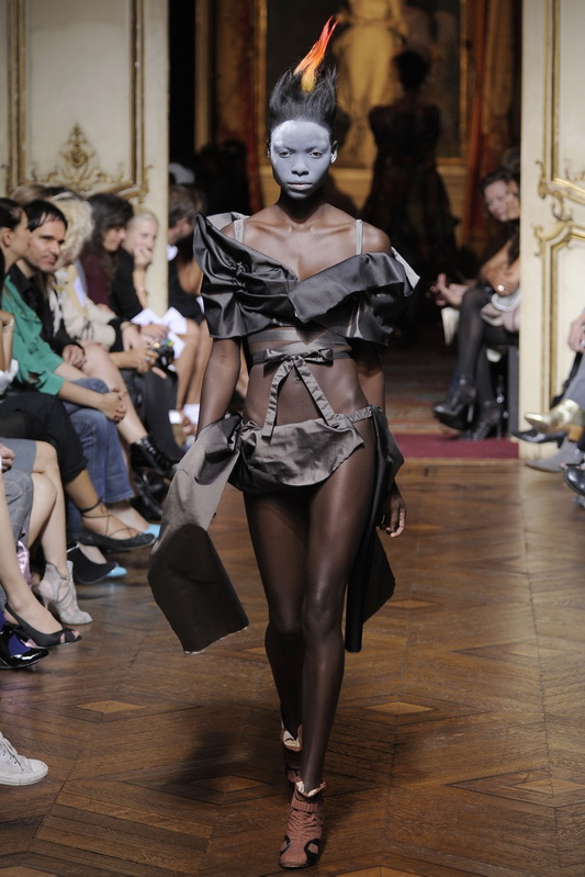 Vivienne Westwood 10ĸDƬ