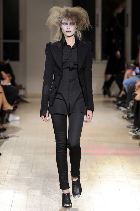 Yohji Yamamoto 10���ĸ���DƬ