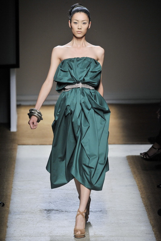 Yves Saint Laurent 10ĸDƬ