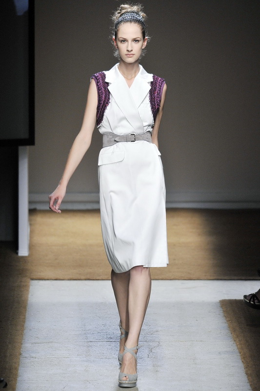 Yves Saint Laurent 10ĸDƬ