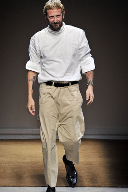 Yves Saint Laurent 10���ĸ���DƬ