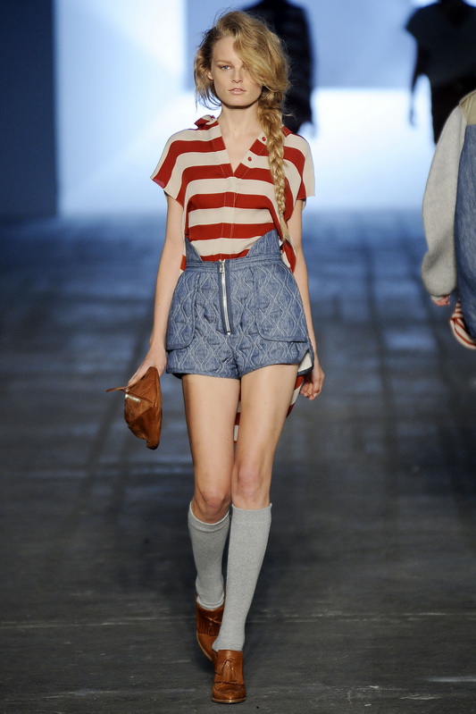 Alexander Wang 10ĸDƬ