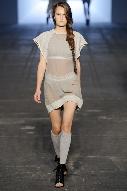 Alexander Wang 10ĸDƬ