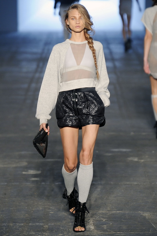 Alexander Wang 10ĸDƬ