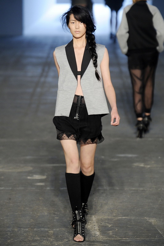 Alexander Wang 10ĸDƬ
