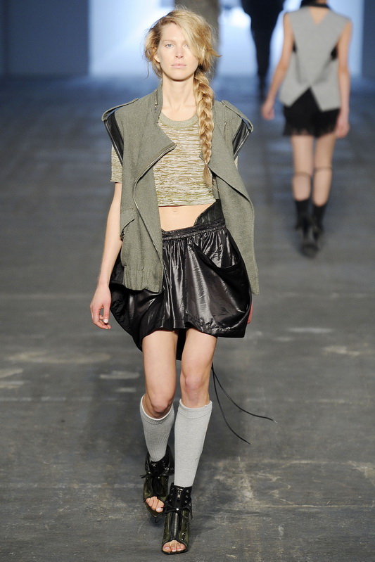 Alexander Wang 10ĸDƬ