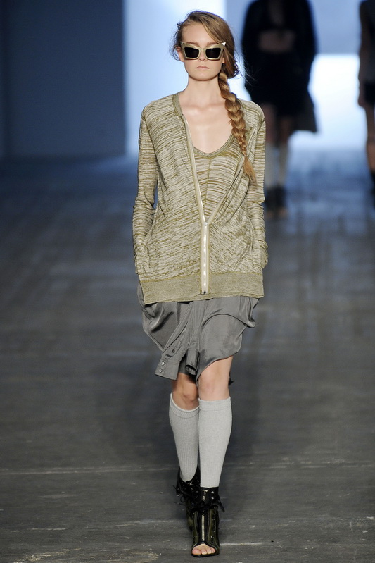 Alexander Wang 10ĸDƬ